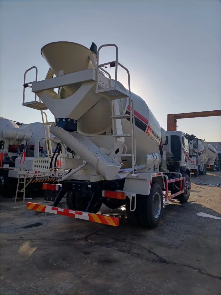 混凝土攪拌車(chē)